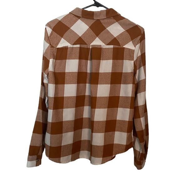 Maurice’s Plaid Flannel Size Medium - Picture 3 of 4